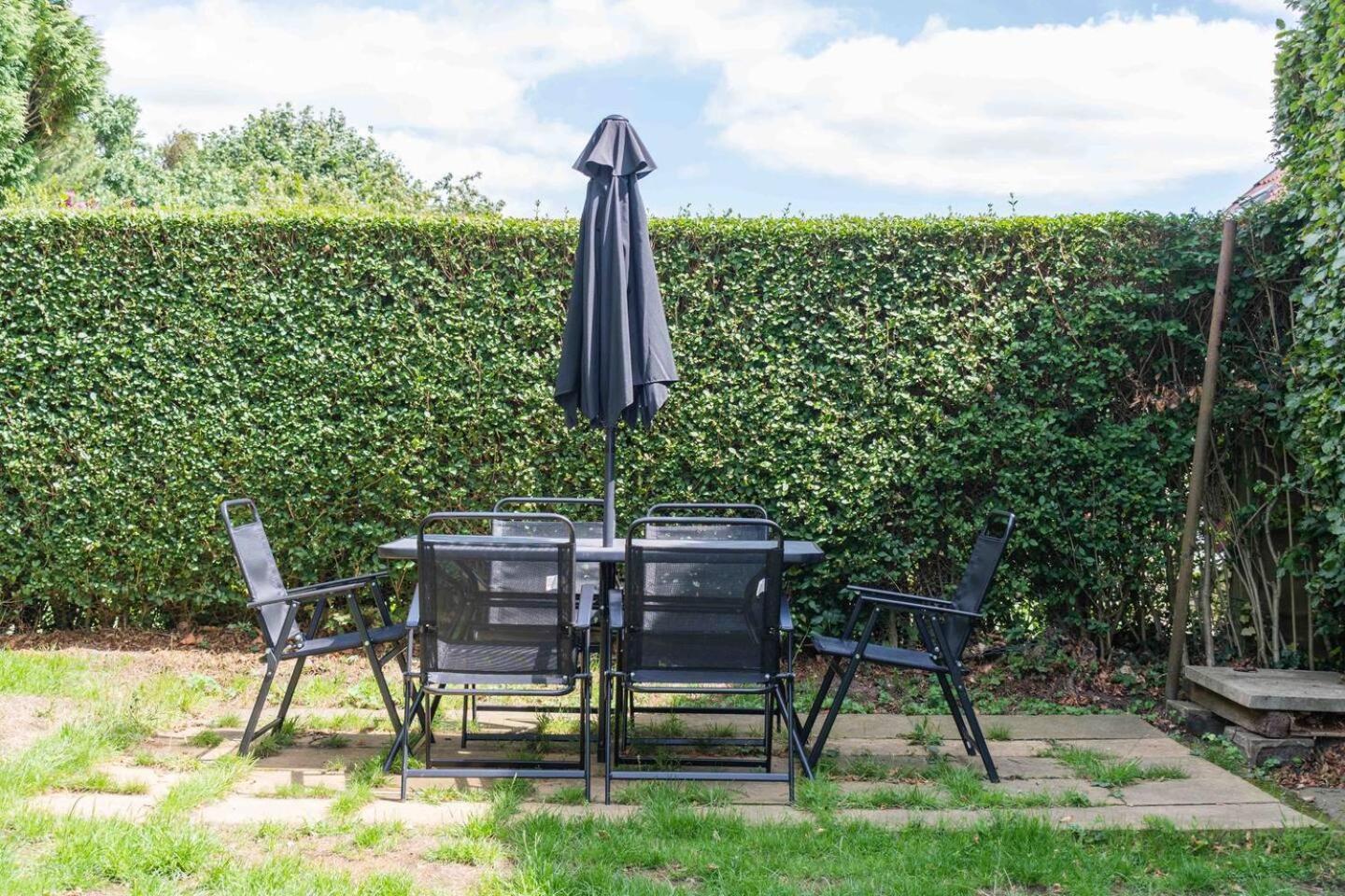 3 Bedroom Bungalow Close To Peak District With Garden เชฟฟิลด์ ภายนอก รูปภาพ
