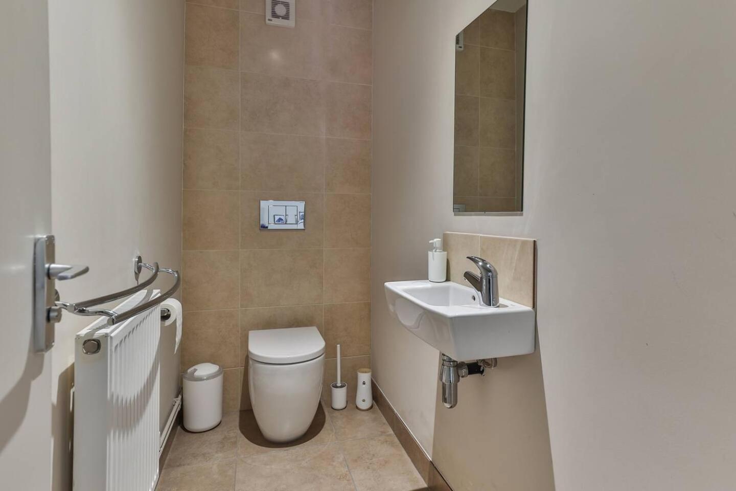 3 Bedroom Bungalow Close To Peak District With Garden เชฟฟิลด์ ภายนอก รูปภาพ