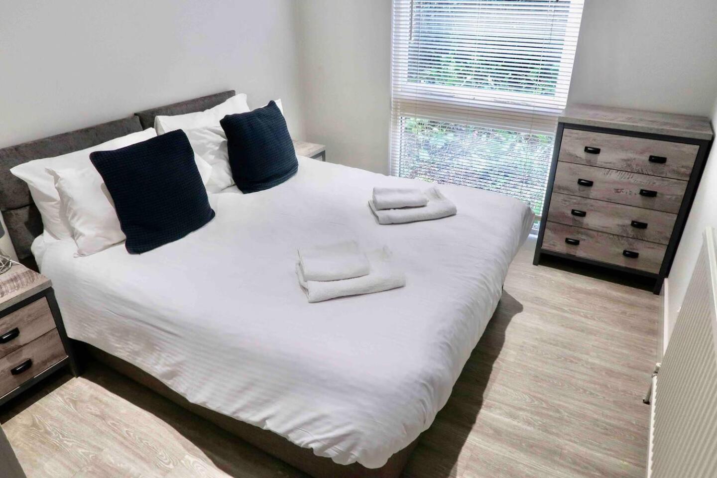 3 Bedroom Bungalow Close To Peak District With Garden เชฟฟิลด์ ภายนอก รูปภาพ